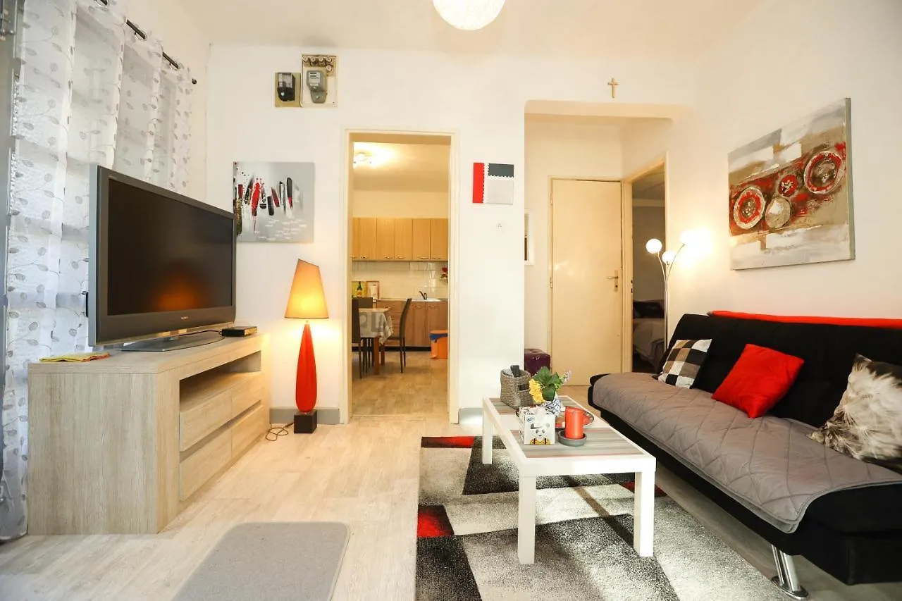 Holiday Home Bura 0*, Bozava