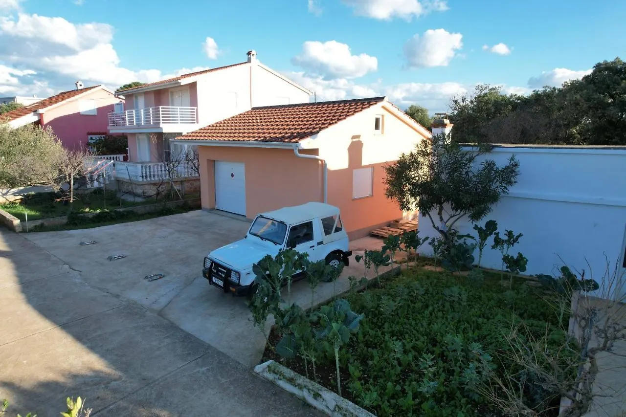 Holiday Home Bura Bozava